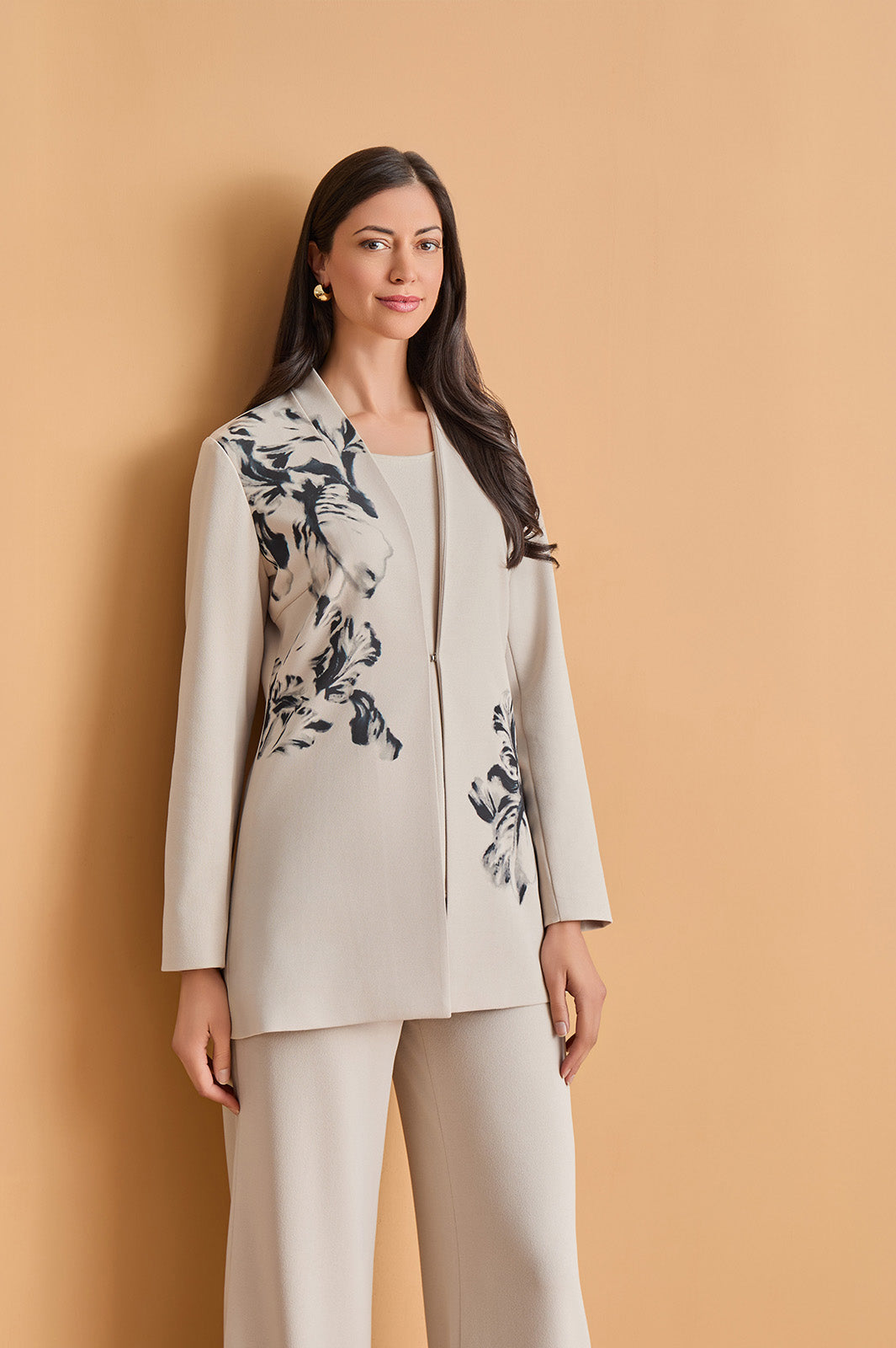 【crinkle crinkle crinkle】25AWフラワー刺繍ジャケット Petite Heritage Floral Printed Stretch Deco Crepe Jacket | Ming Wang