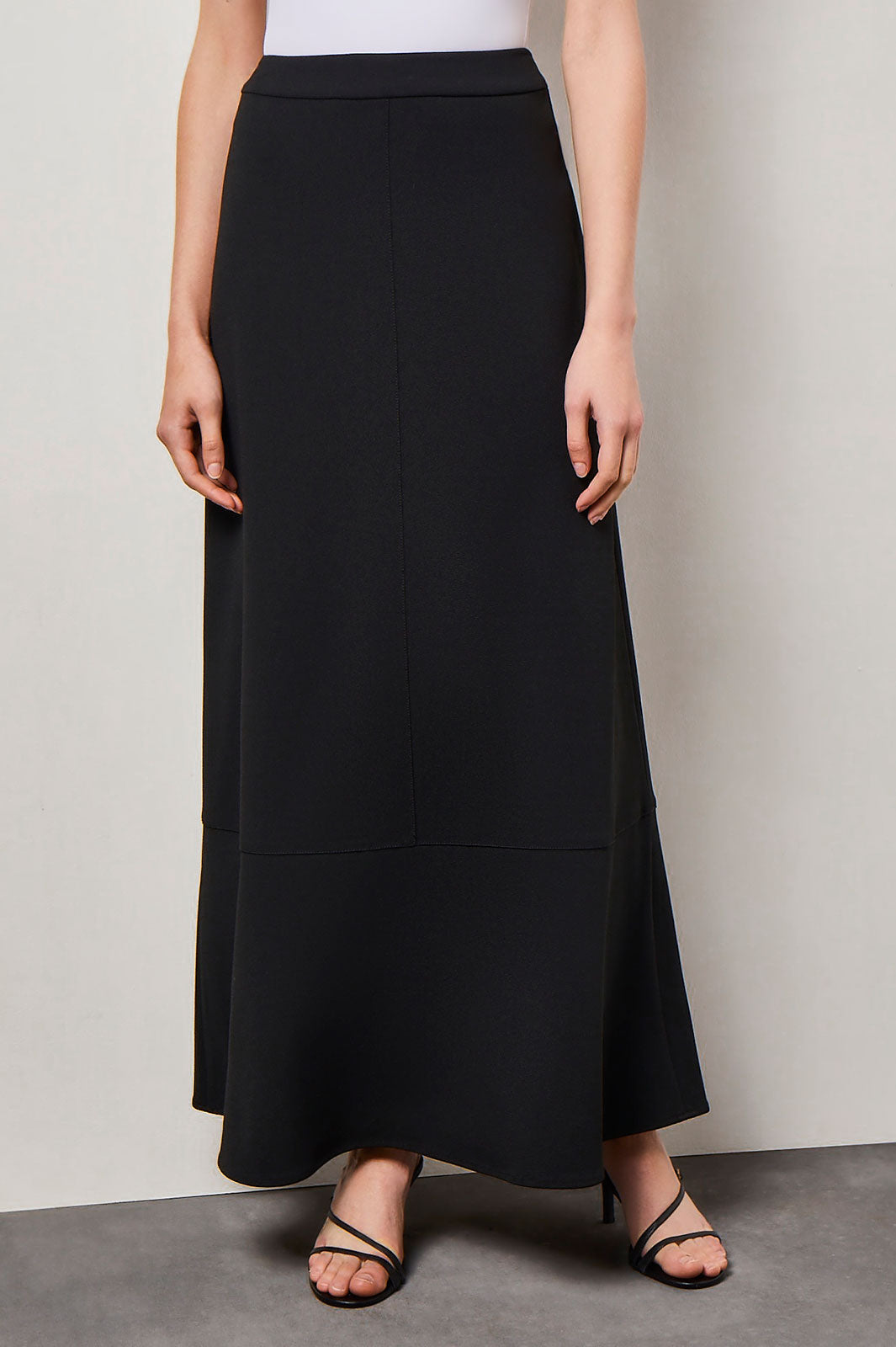 Flare Stretch Deco Crepe Maxi Skirt Black