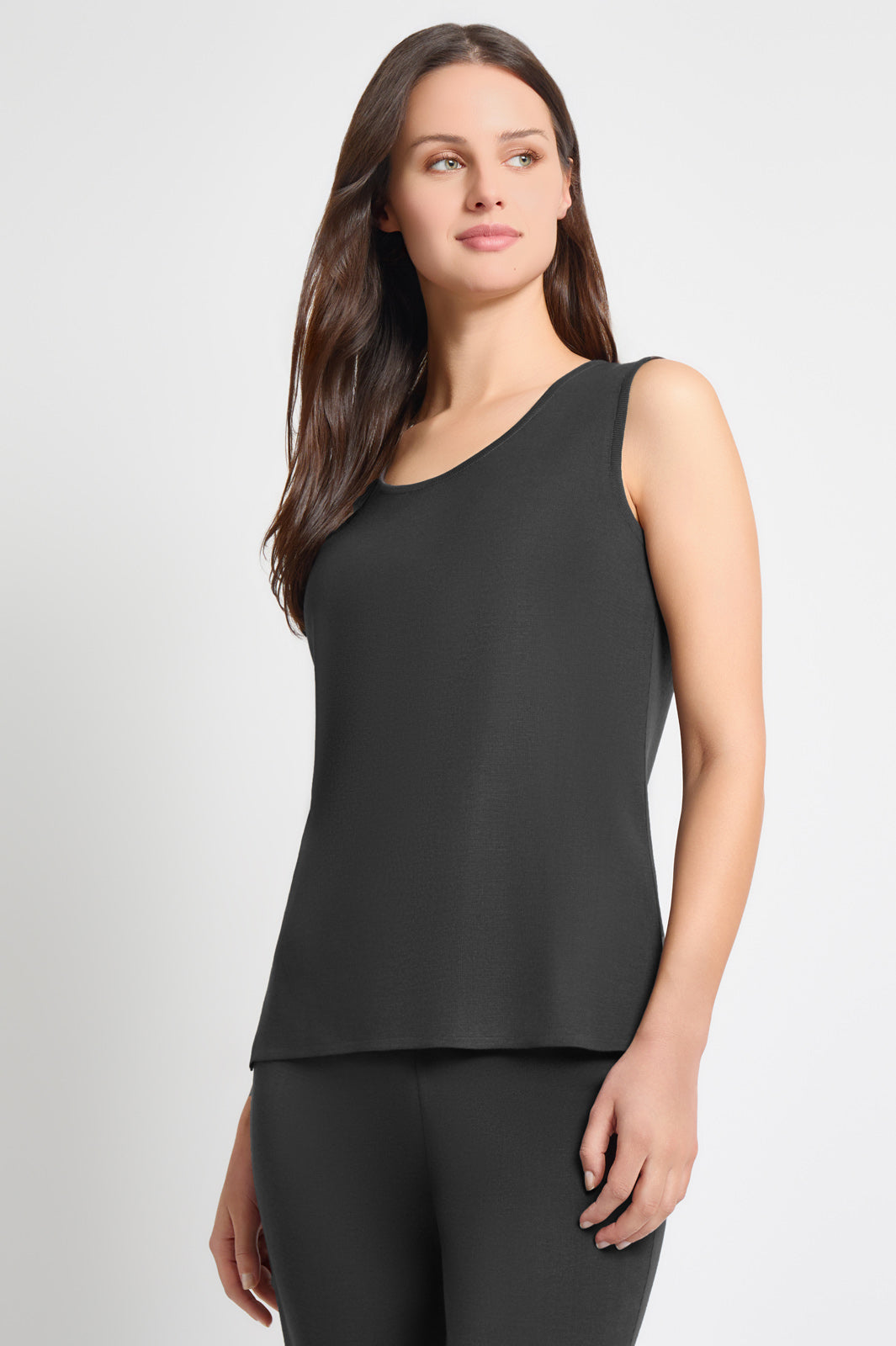 Mid-Length Scoop Neck Knit Tank | Ming Wang