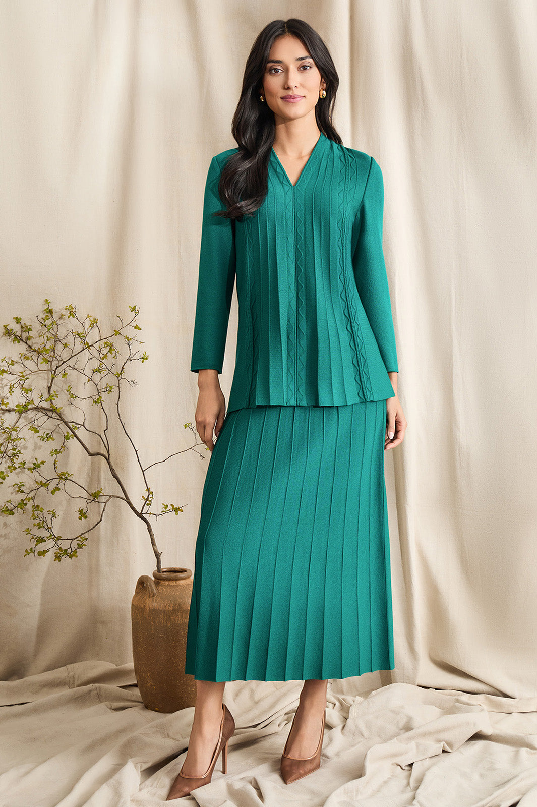 Pleated A-Line Soft Knit Maxi Skirt | Ming Wang