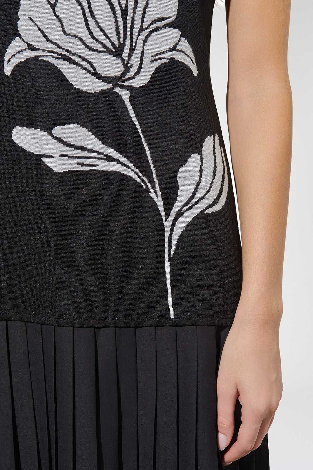 Modern Fit Midi Drop-Waist Dress - Pleated Mixed Media | Ming Wang Modern Fit Midi Drop-Waist Dress - Pleated Mixed Media | Ming Wang
