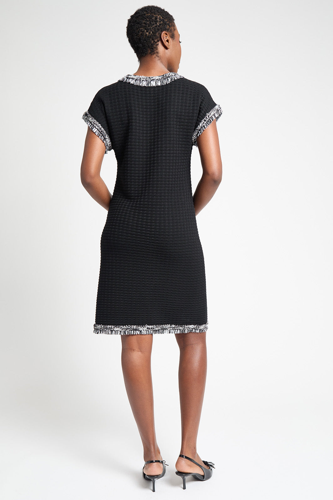 Modern Fit Contrast Trim Shift Dress