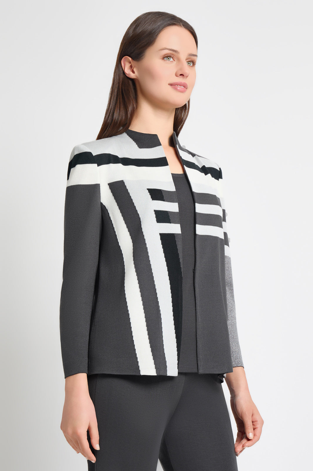 Modernist Single Jacket + Straight Fit Slacks Set (4色) 746241_master.jpg?strip=false