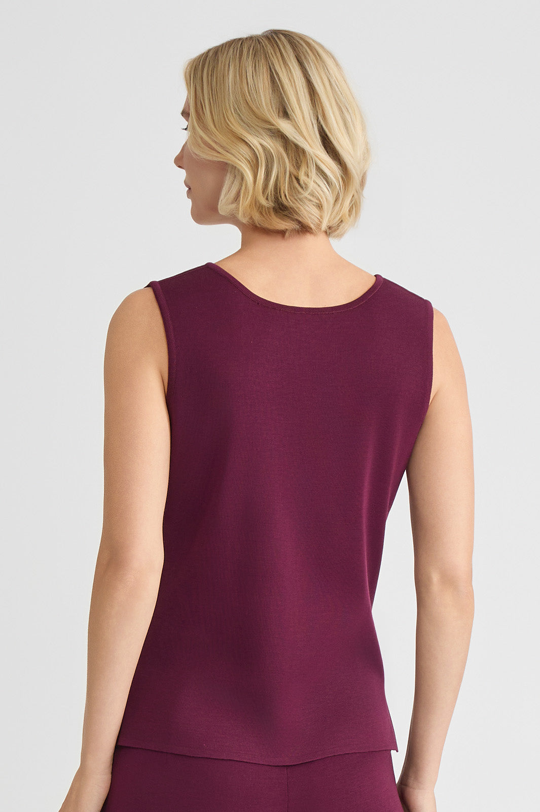 Mid-Length Scoop Neck Knit Tank | Ming Wang