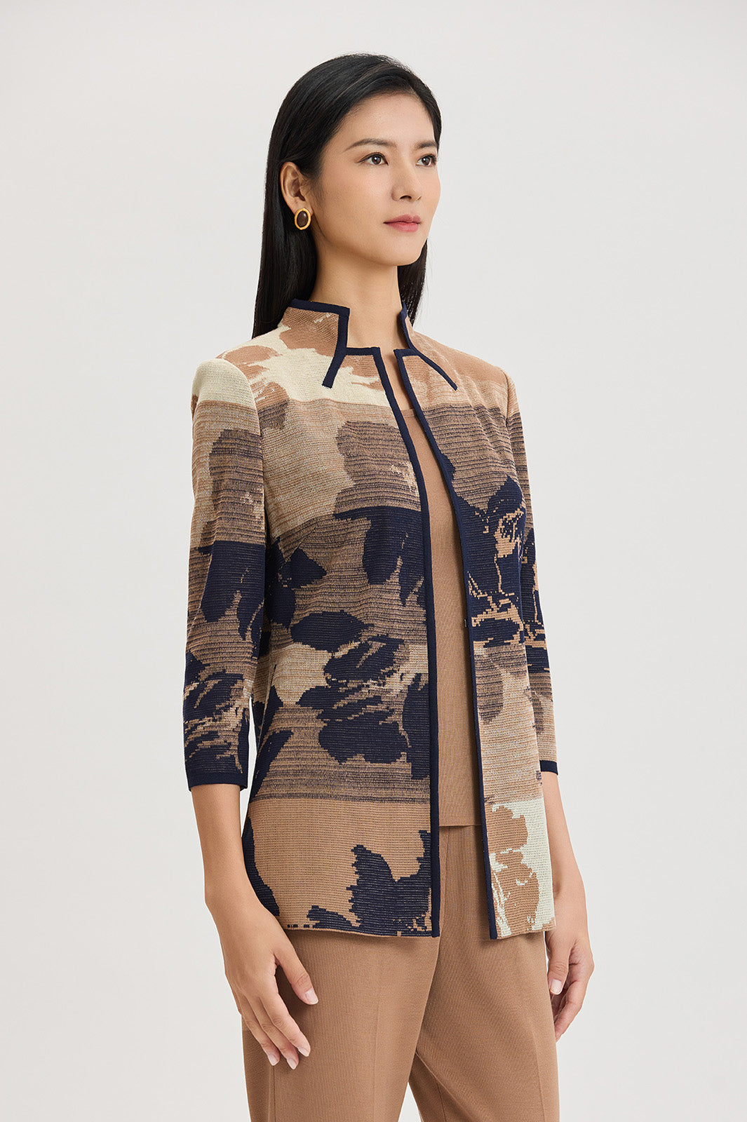 Plus Size Floral Jacquard Ombre Knit Jacket | Ming Wang